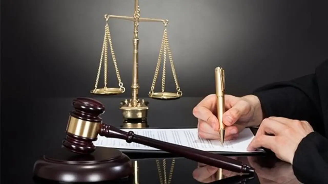 تأجيل محاكمة عاطل بتهمة تزوير الأختام والنصب في مصر الجديدة