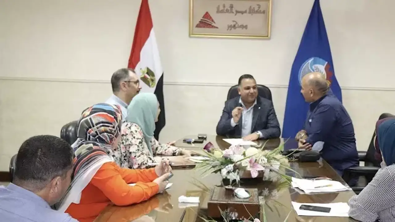 3 أيام تفصلنا عن انتهاء التقديم.. نائب محافظ البحيرة يتابع مشروعات الخضراء الذكية