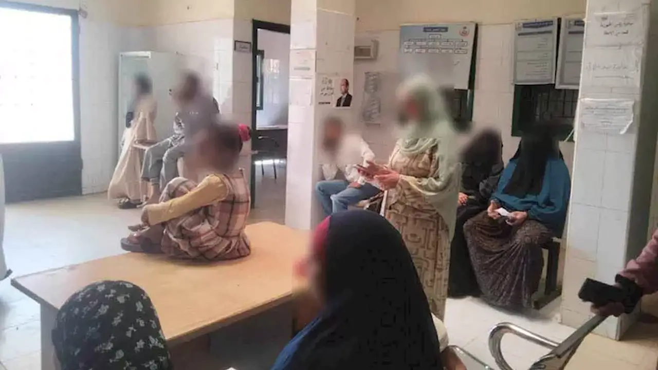 الصحة تنفي شائعات إغلاق الوحدات الصحية في المنيا: 390 منشأة تعمل بكامل طاقتها