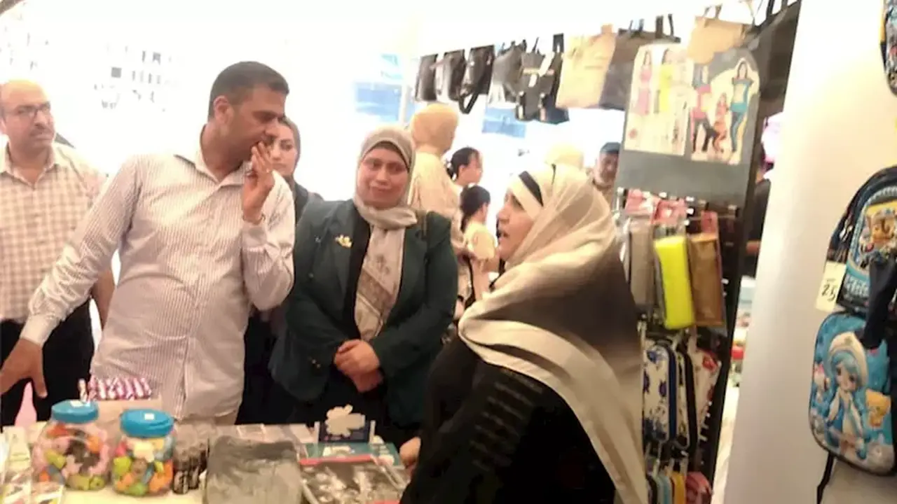 جولة نائب محافظ الدقهلية: تخفيضات وعروض مميزة على السلع في معارض المنصورة (صور)