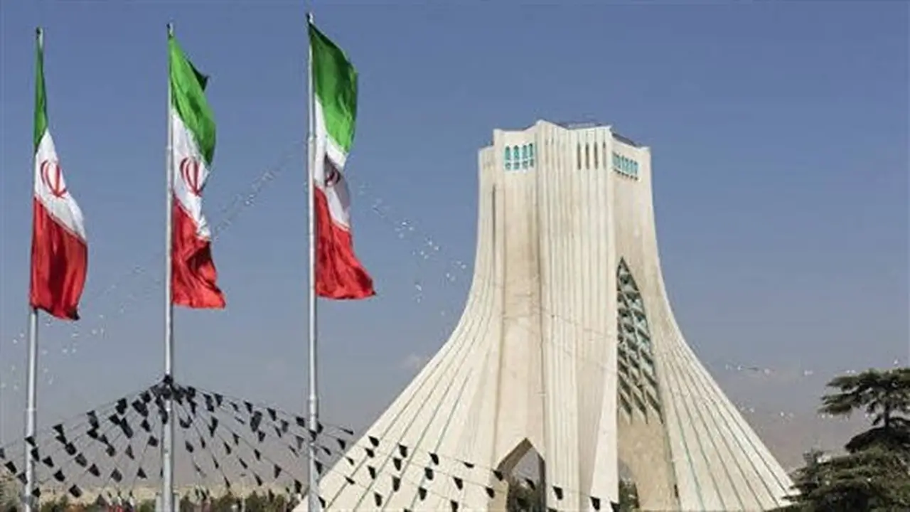 إيران تحذر من رد مماثل على أي استهداف لمنشآت الطاقة