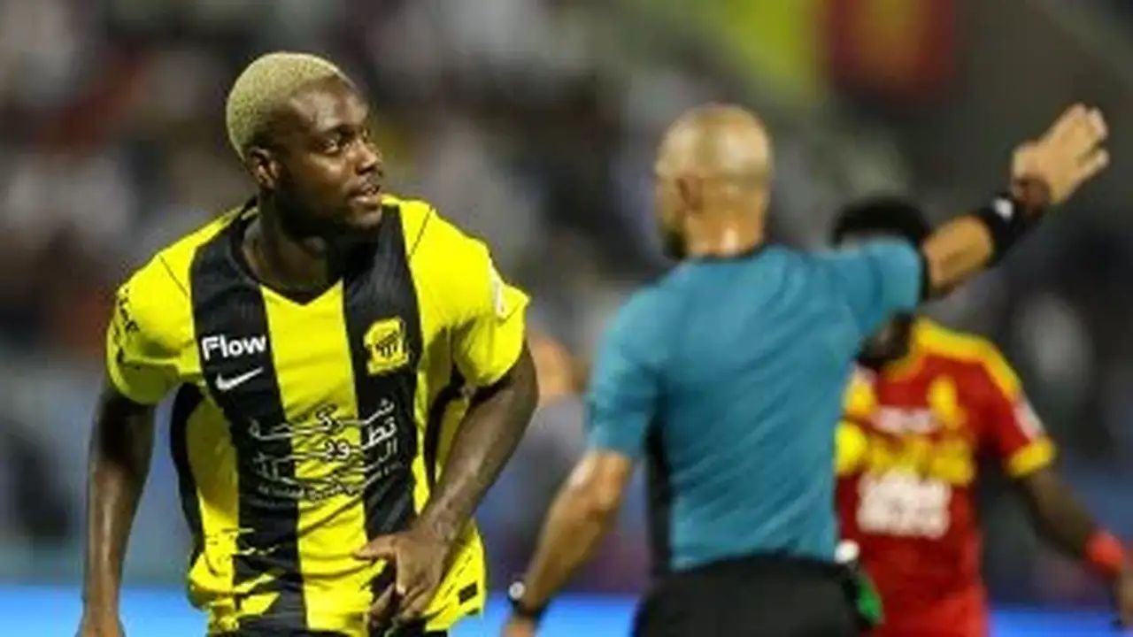 اتحاد جدة يحقق انتصارًا ثمينًا على القادسية بهدف نظيف في الدوري السعودي