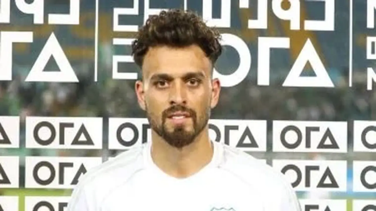 احتفال جماهير المصري بصلاح محسن بعد هدف الفوز أمام سموحة