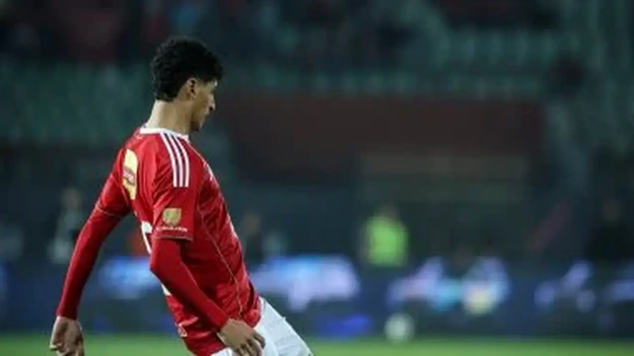 الأهلي يقرر تعديل وتمديد عقد الجناح الشاب محمد عبد الله