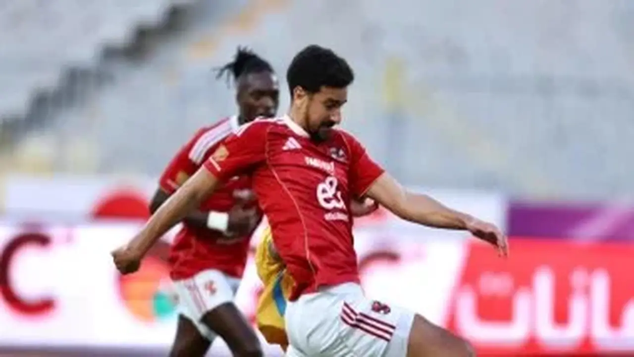 الأهلي يبحث ضم لاعب أجنبي جديد بعد رحيل بن رمضان إلى الشمال القطري