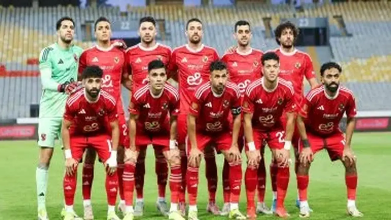 الأهلي يواجه برشلونة في ودية تاريخية: موعد المباراة وطرق المشاهدة