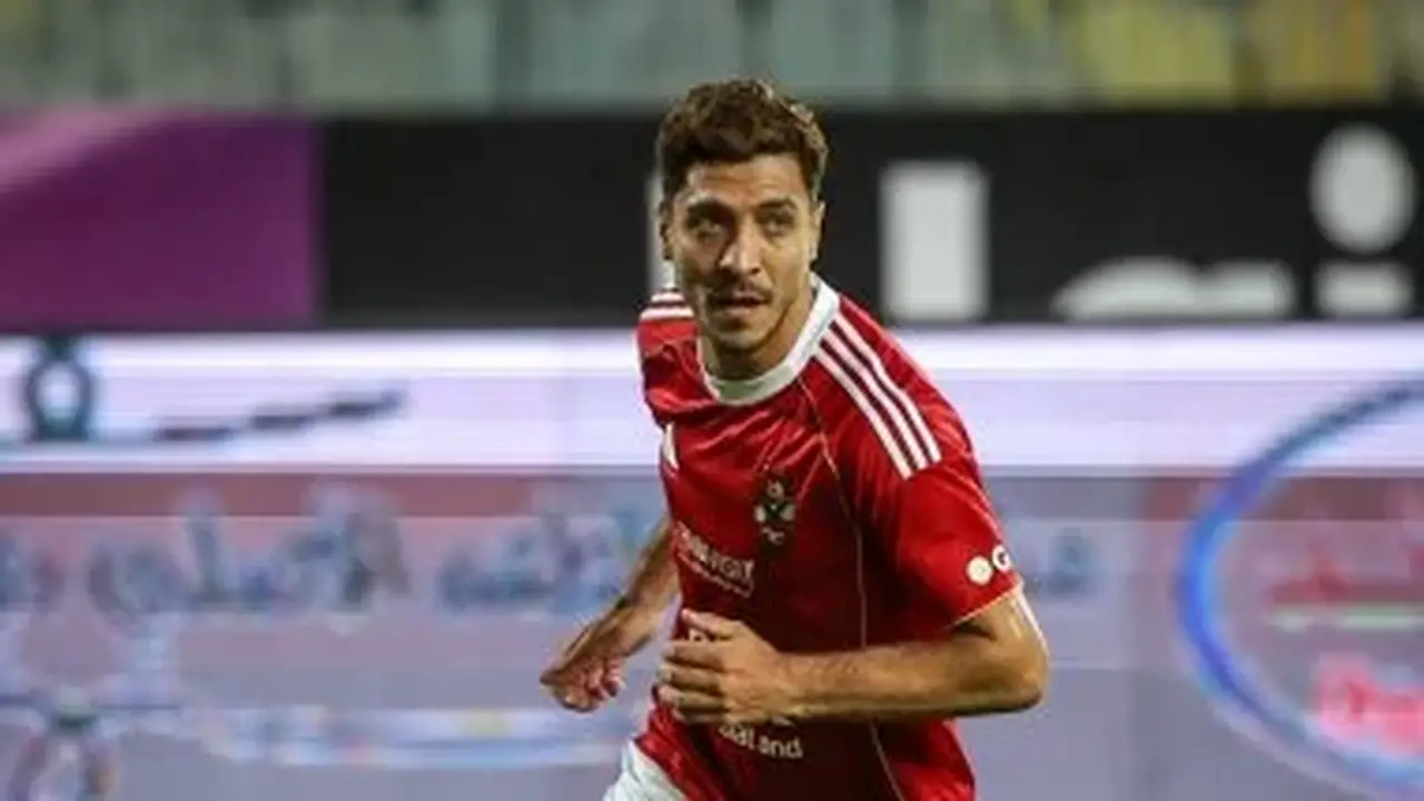 الأهلي يسعى لحل ودي لمستقبل محمد شريف قبل معسكر إسبانيا
