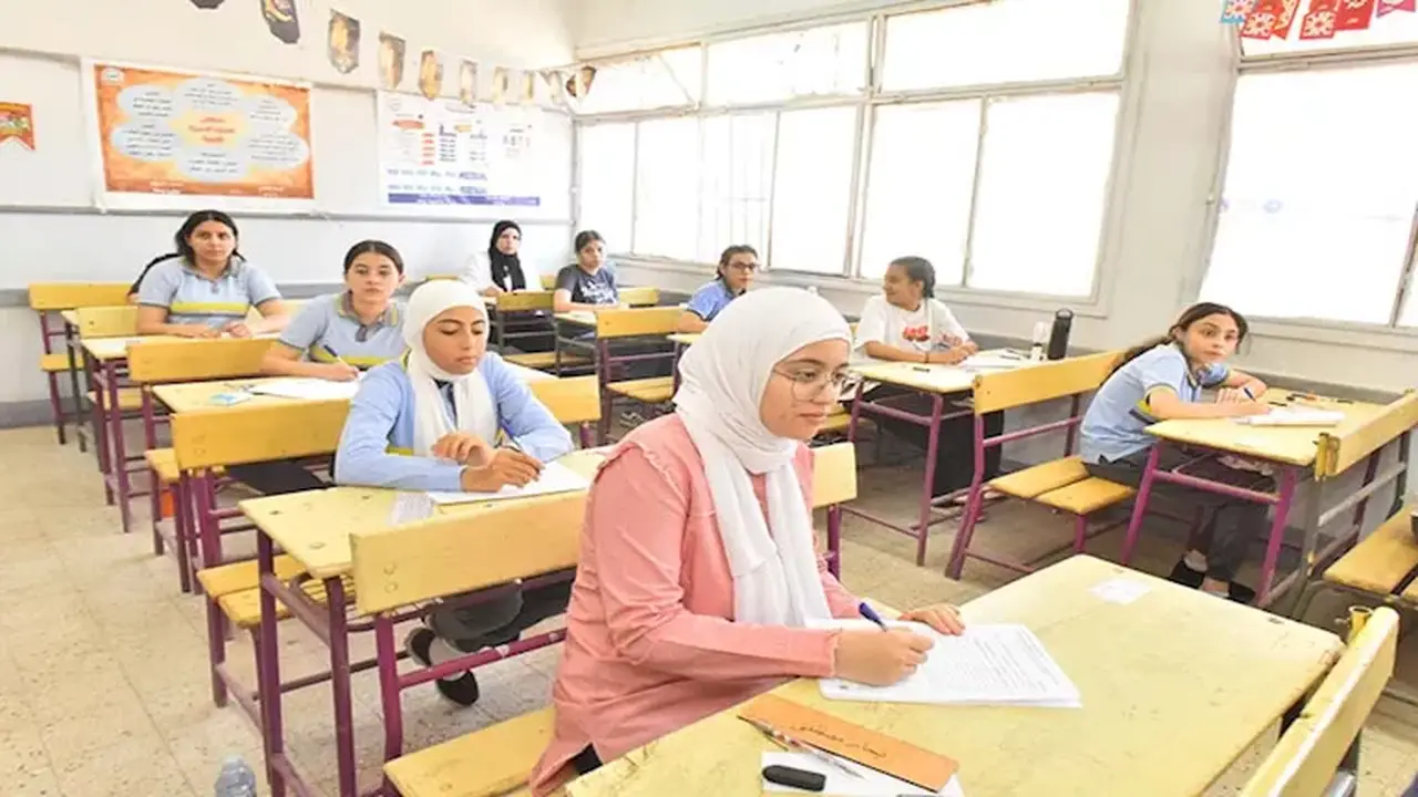 التعليم توضح آلية امتحانات البكالوريا لطلاب الصفين الثاني والثالث الثانوي