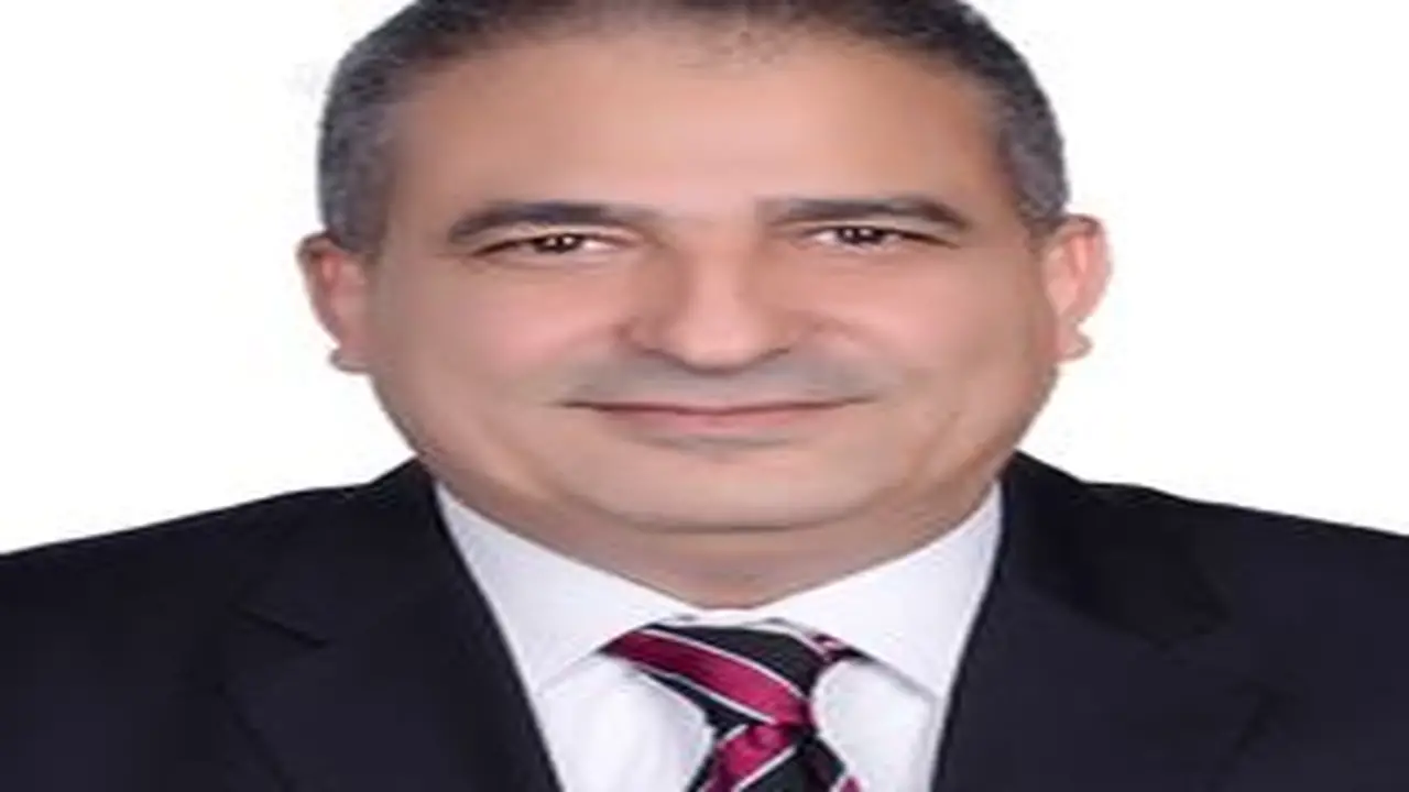 الدكتور أحمد خورشيد: مسيرة زراعية لخدمة الوطن