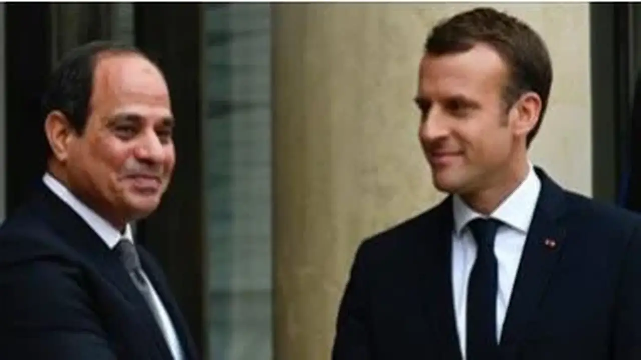 الرئيس السيسي يعرب لماكرون عن تضامن مصر الكامل مع فرنسا بسبب الحرائق