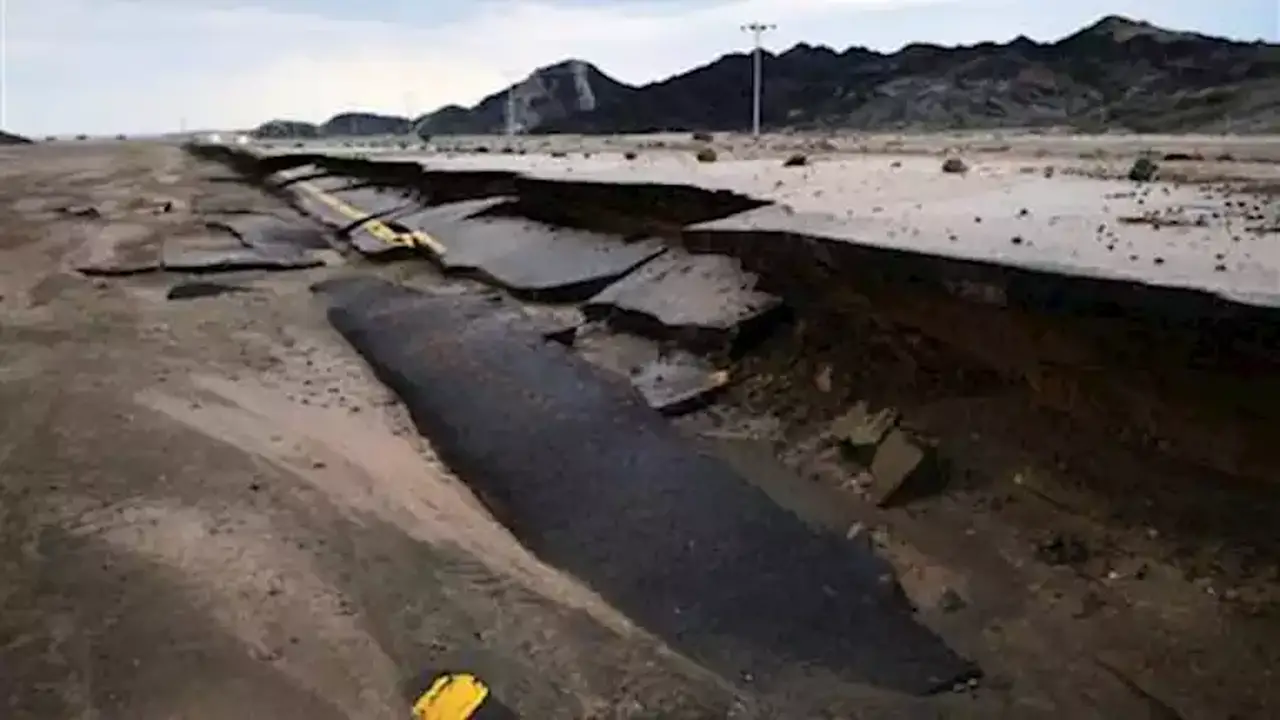 محافظ بني سويف يرفع درجة الاستعداد القصوى بعد الزلزال ولا بلاغات عن أضرار