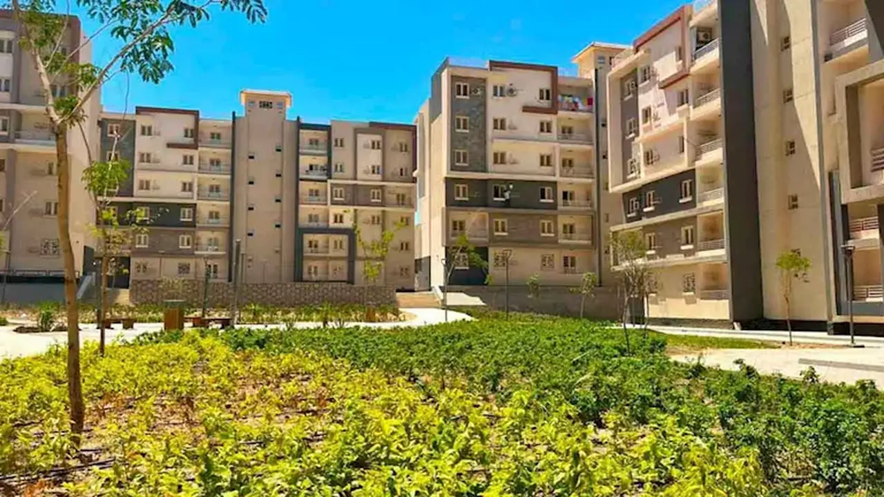 وزيرة الإسكان تتابع مشروعات حدائق أكتوبر و6 أكتوبر الجديدة وتشغيل خط صرف صحي جديد