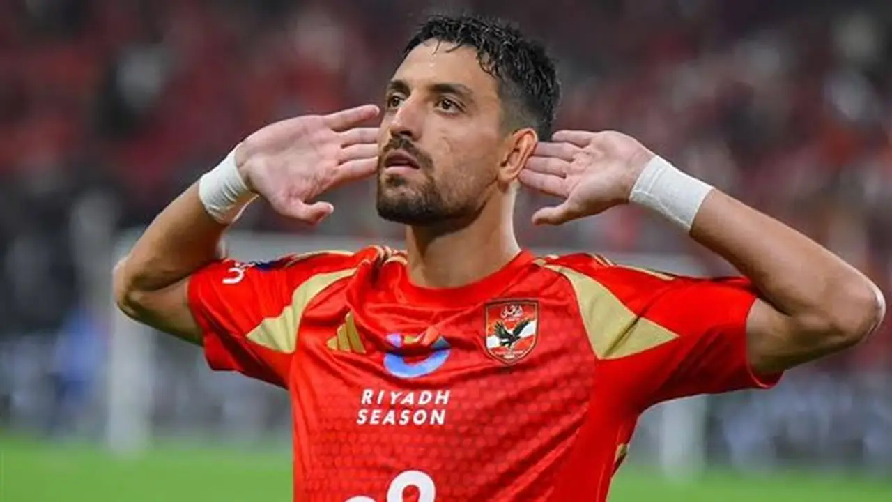 مدة غياب طاهر محمد طاهر عن الأهلي بعد الإصابة تصل إلى 10 أيام