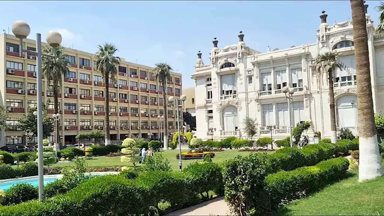 فتح باب التقدم لبرامج الدراسات العليا في كلية الآثار بجامعة عين شمس للعام 2026/2027