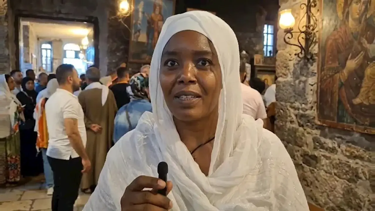 زائرة إثيوبية تشيد بكرم المصريين خلال احتفالات العذراء في دير درنكة (فيديو)