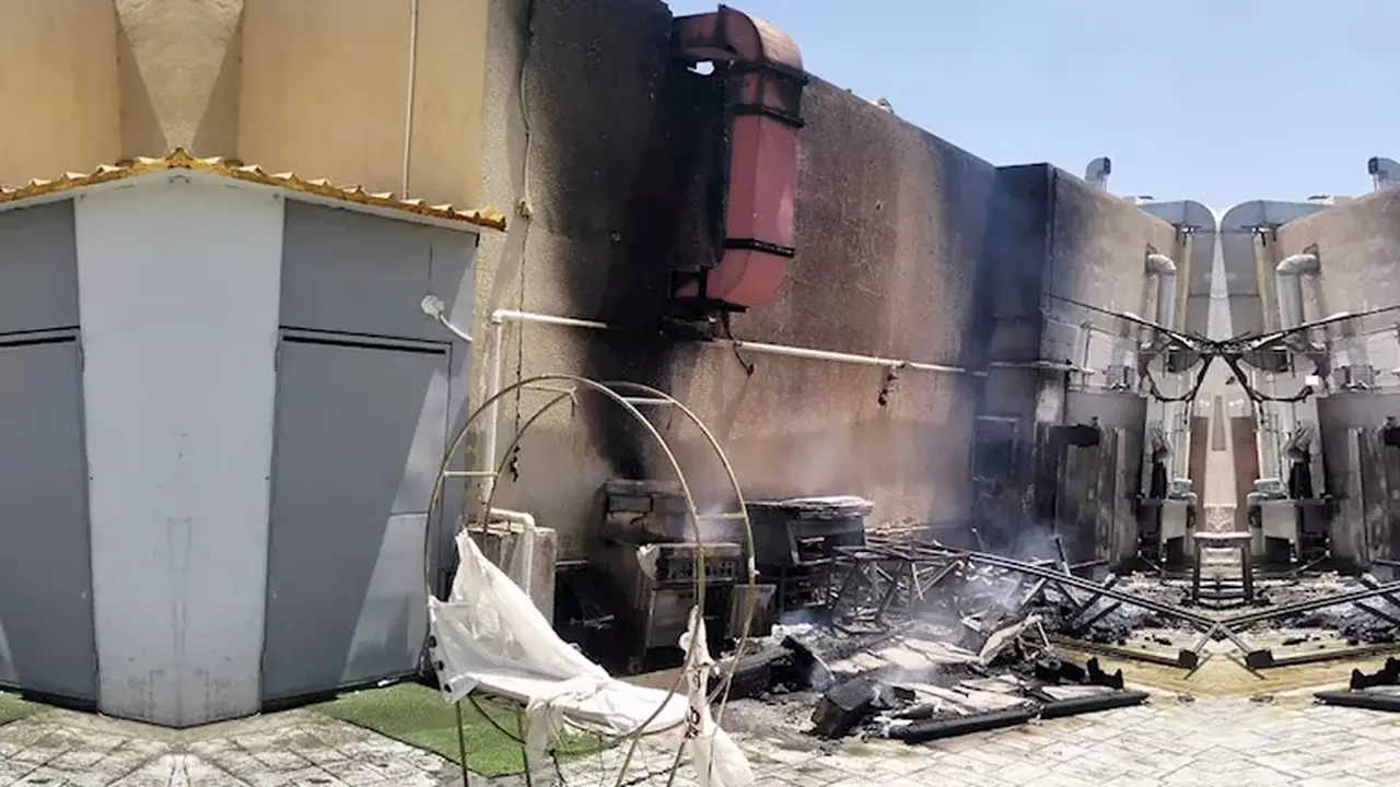 السيطرة على حريق في محل بيتزا بمدينة شرم الشيخ دون إصابات