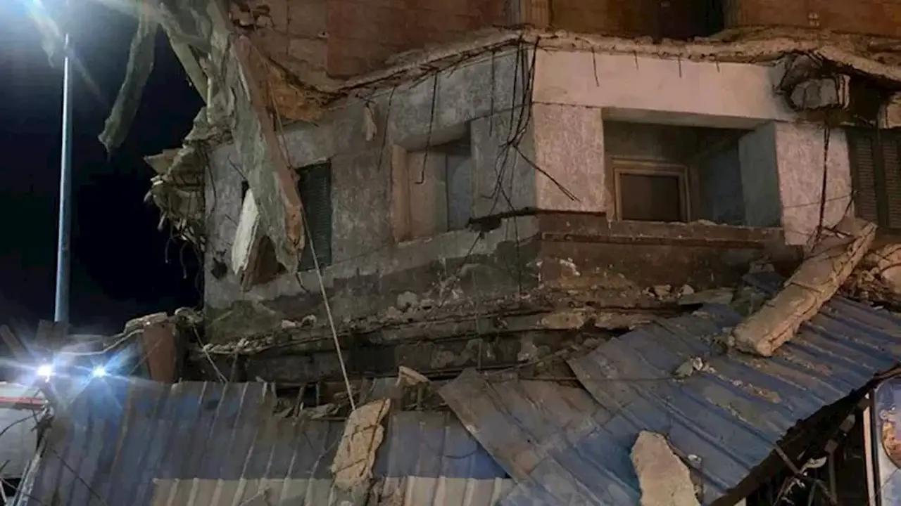 رئيس حي روض الفرج يكشف تفاصيل انهيار عقار من 4 طوابق نتيجة الزلزال
