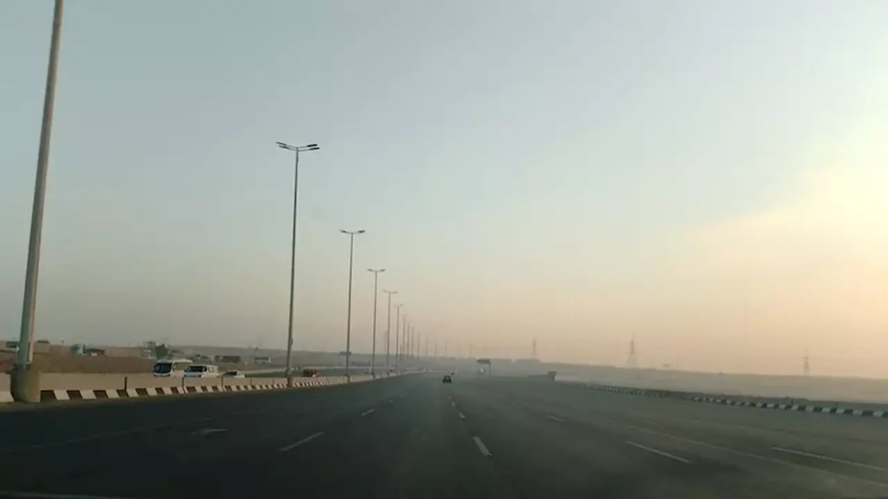 الأرصاد الجوية تكشف عن أبرز الظواهر الجوية المتوقعة: شبورة واضطراب الملاحة