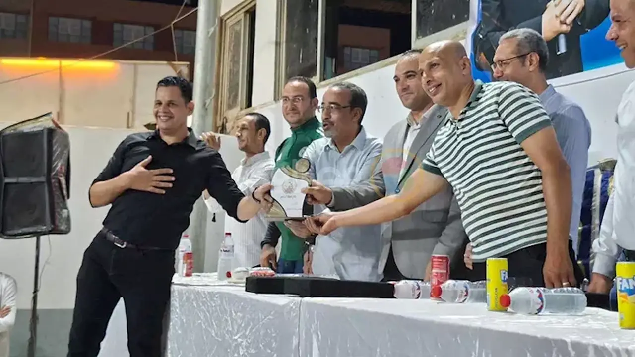 ختام بطولة سباحة كأس نادي طهطا الرياضي: عروض مبهرة وتكريم الأبطال (فيديو وصور)