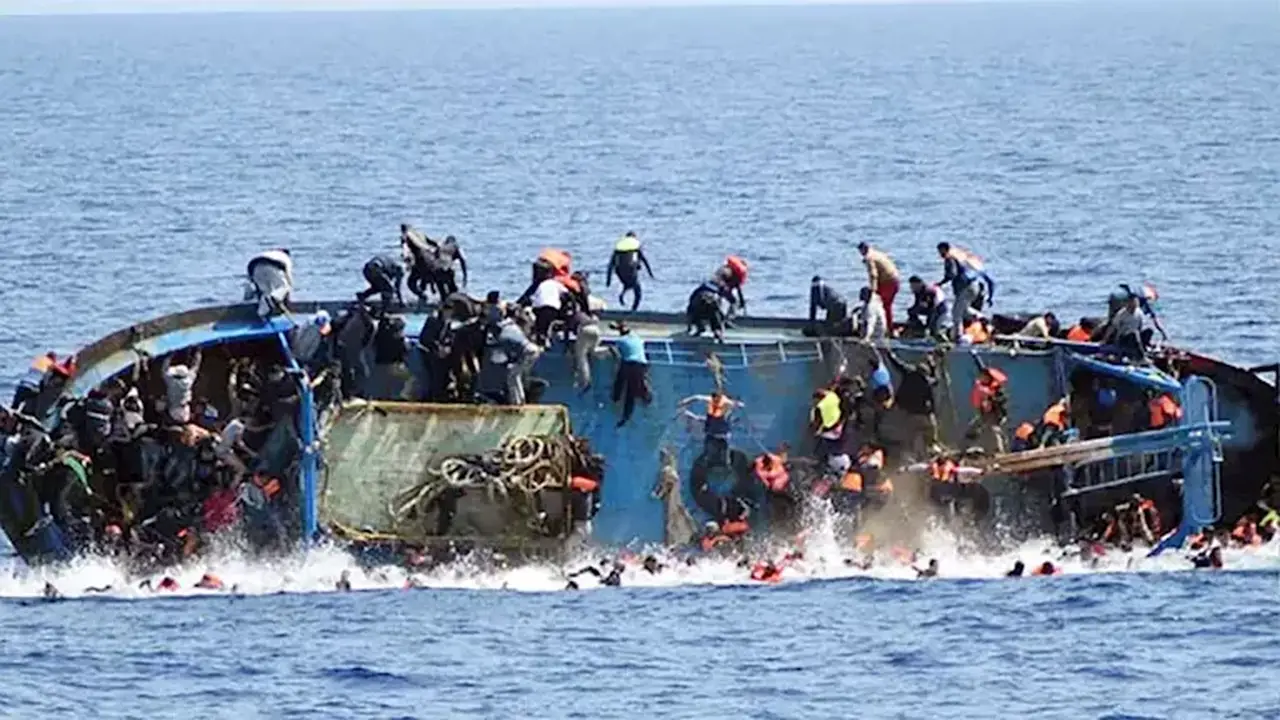 غرق مركب مهاجرين قبالة السواحل التونسية.. فقدان 13 شخصًا وإنقاذ اثنين