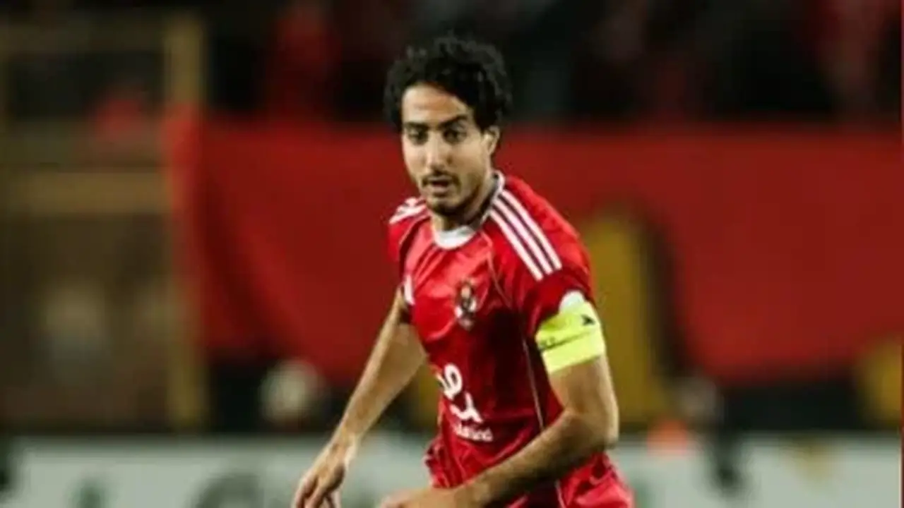 الأهلي يُجمّد مفاوضات تدعيم الجبهة اليُمنى خلال الصيف.. التفاصيل هنا