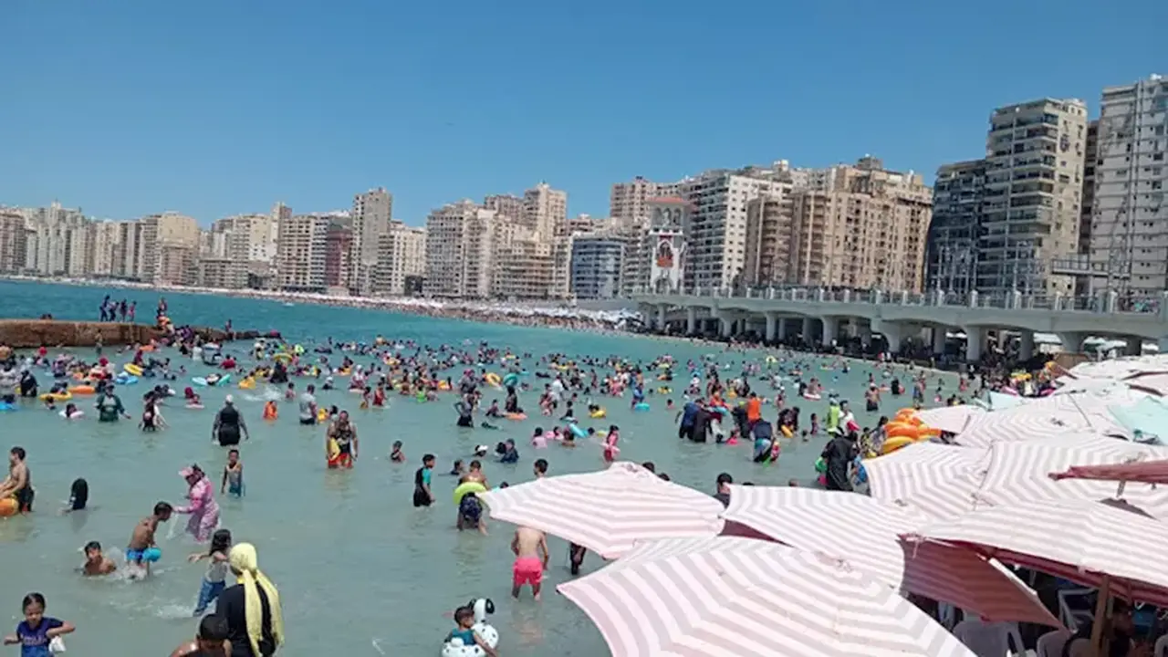 الأرصاد الجوية تكشف عن ذروة الموجة الحارة القادمة من الجزيرة العربية