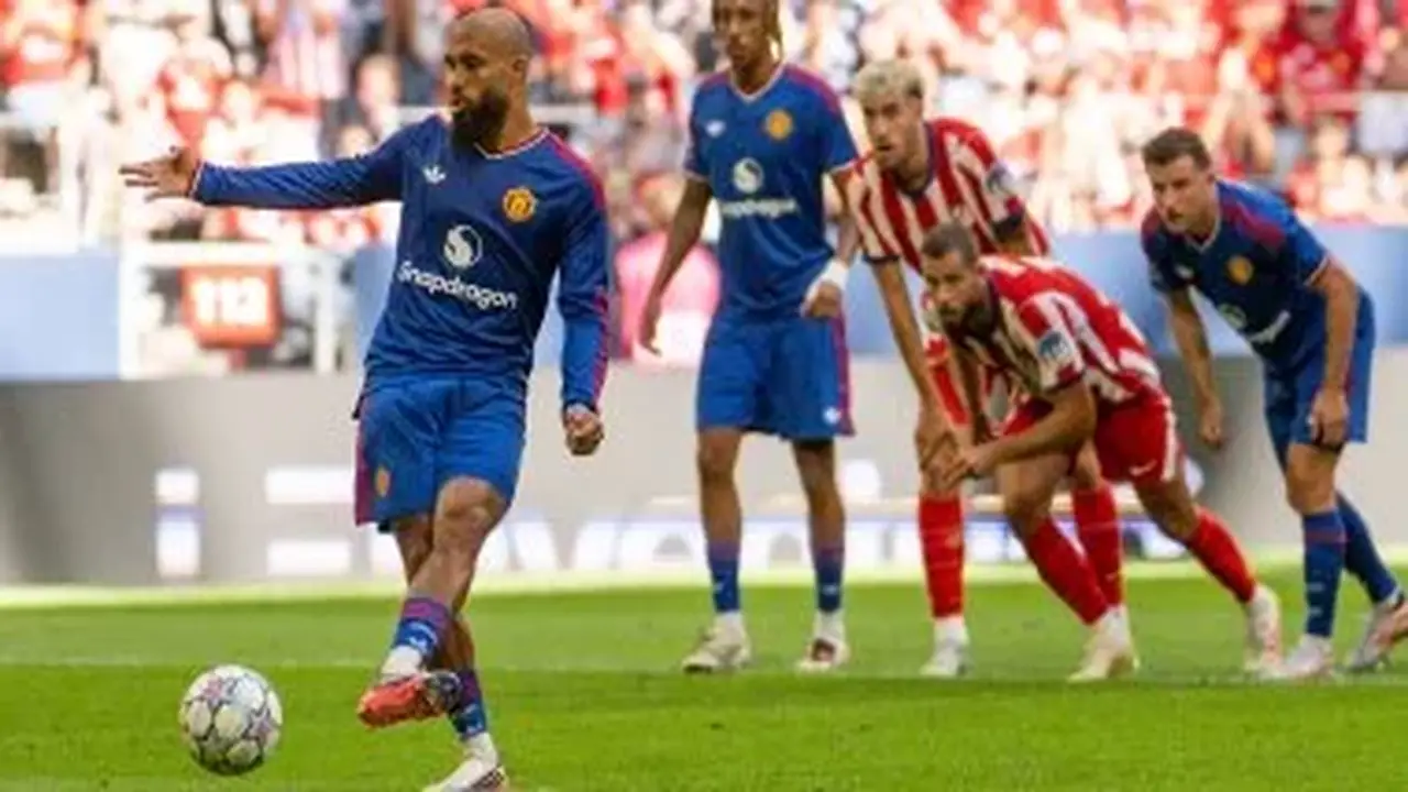 مانشستر يونايتد يتفوق على أتلتيكو مدريد بثنائية ودية