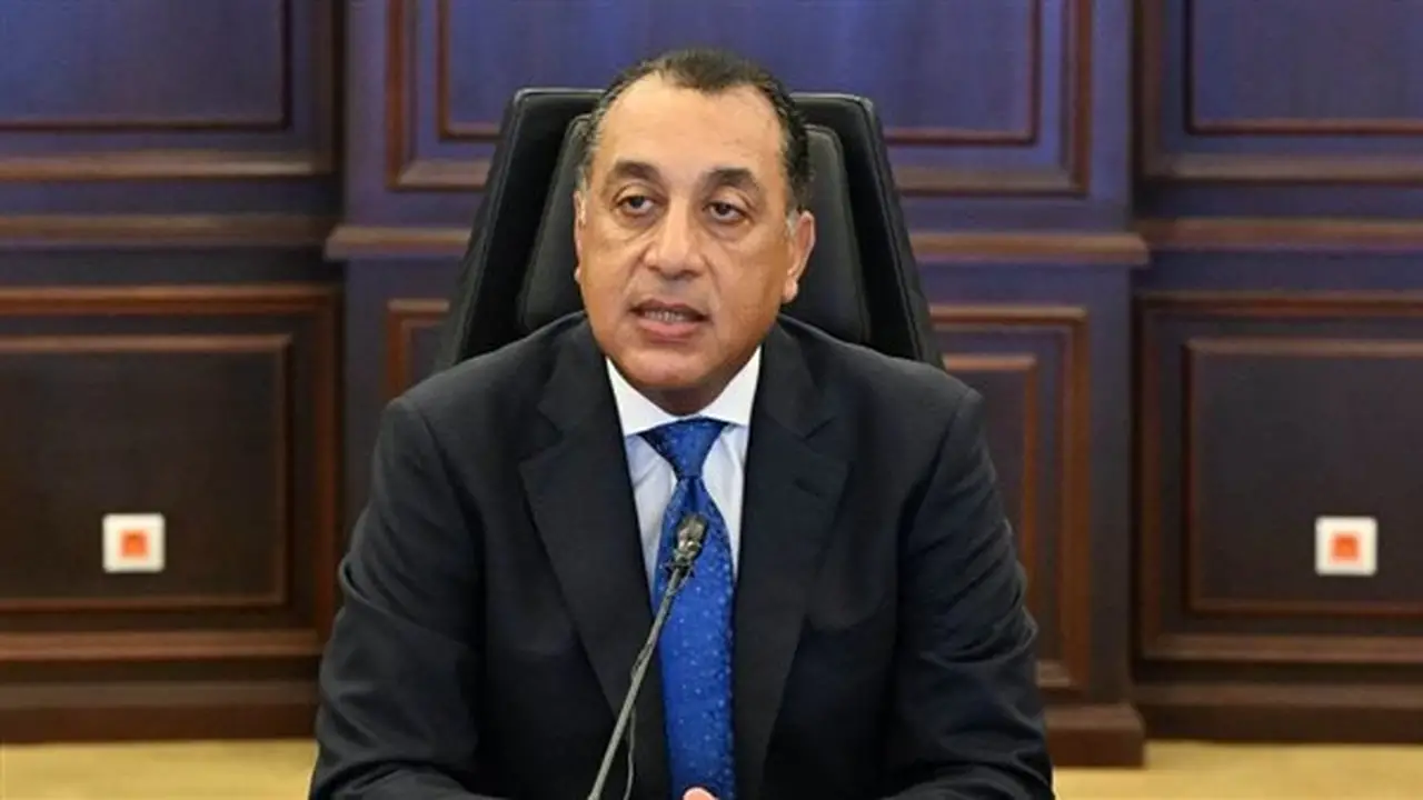 تهنئة مدبولي للرئيس السيسي وشيخ الأزهر بمناسبة المولد النبوي الشريف