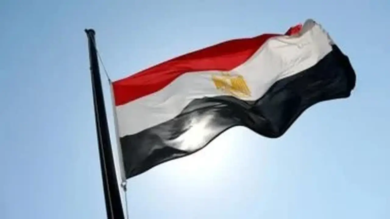 مصر تدعو وسائل الإعلام الأجنبية لتحري الدقة في تغطية حادث ميناء دمياط