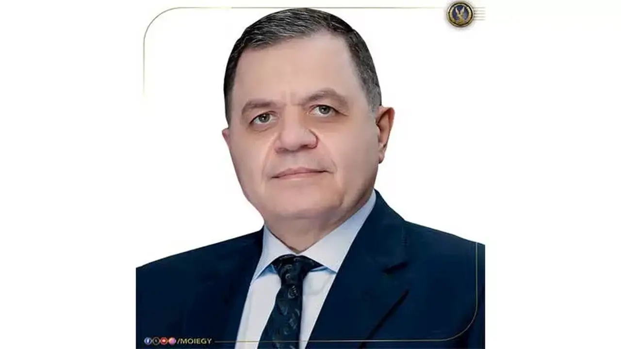 وزير الداخلية يهنئ الرئيس السيسي وكبار رجال الدولة بمناسبة المولد النبوي الشريف