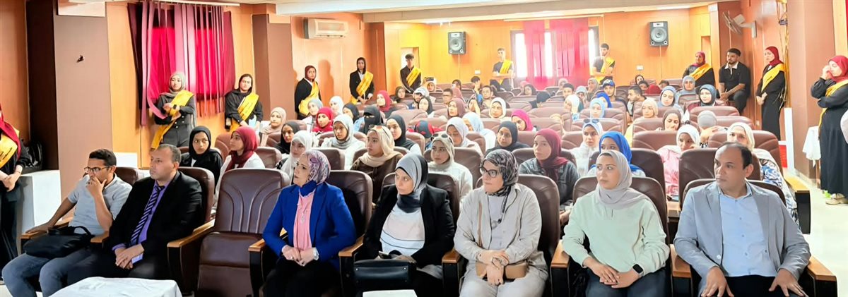 ندوة تثقيفية في جامعة المنصورة بمناسبة انتصارات أكتوبر 5